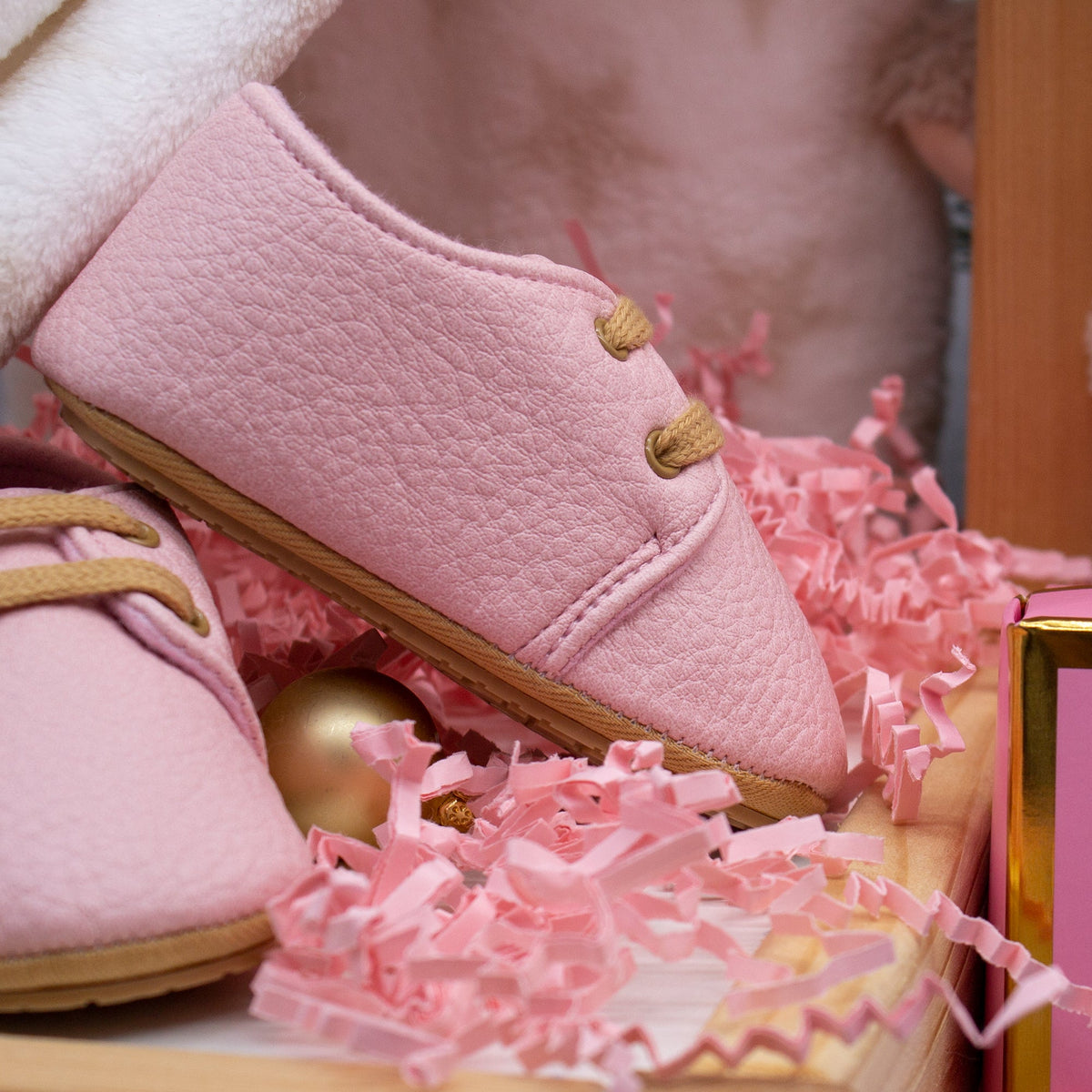 Hello Box Baby Birth Gift Set for Girls - Newborn
