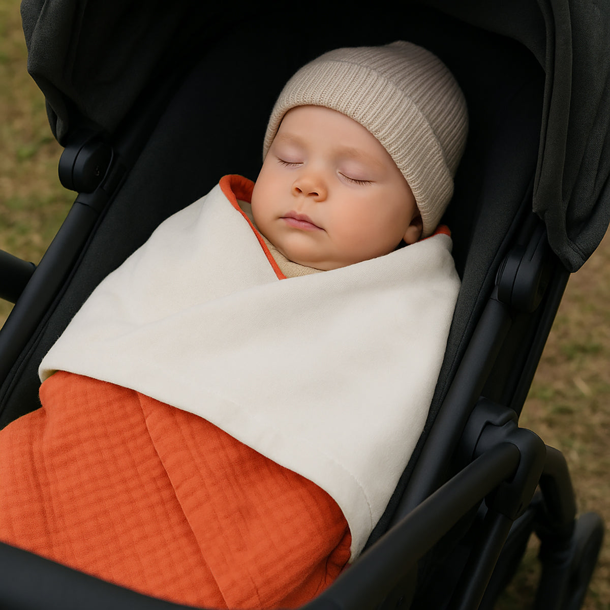 Organic Cotton Fleece Blanket - Strawberry