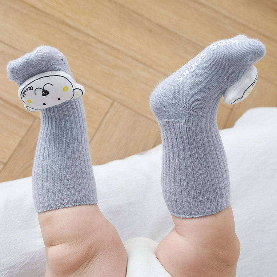 Hellobox Baby Comfort Blanket, Anti-Slip Socks & Bib Set