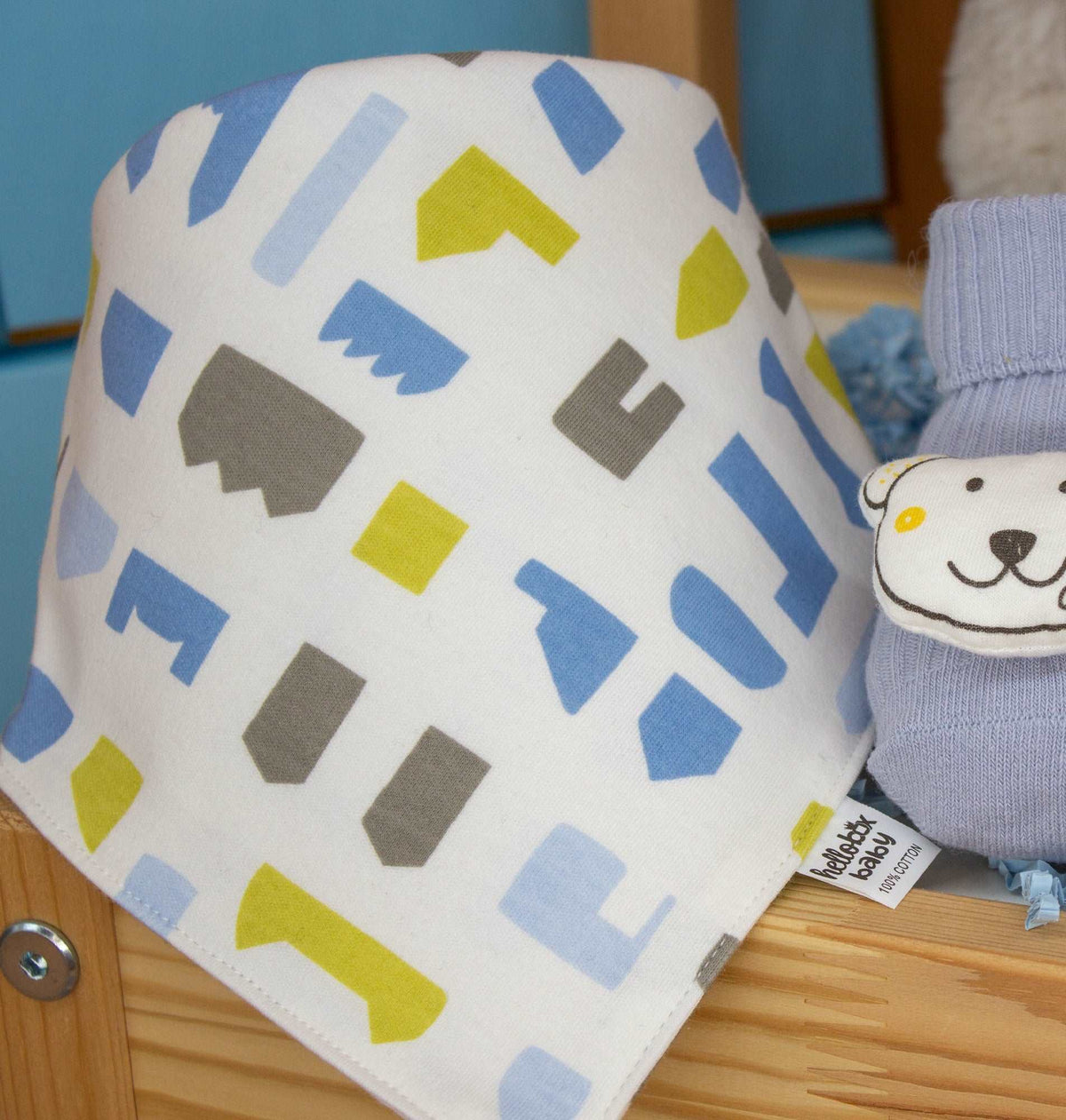 Hellobox Baby Comfort Blanket, Anti-Slip Socks & Bib Set