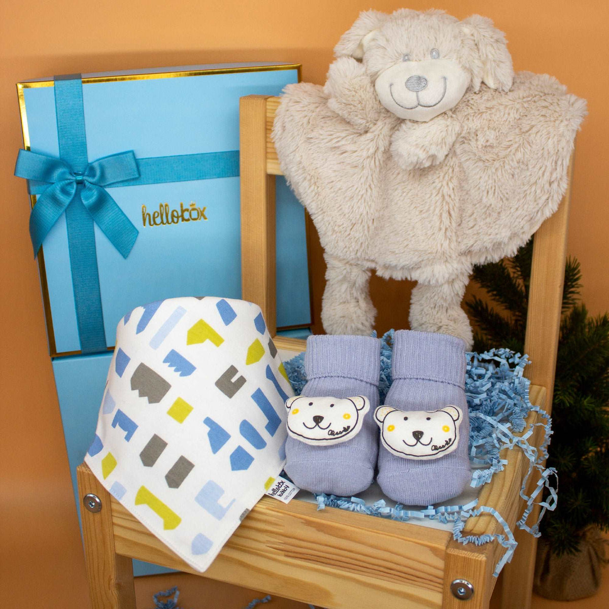 Hellobox Baby Comfort Blanket, Anti-Slip Socks & Bib Set